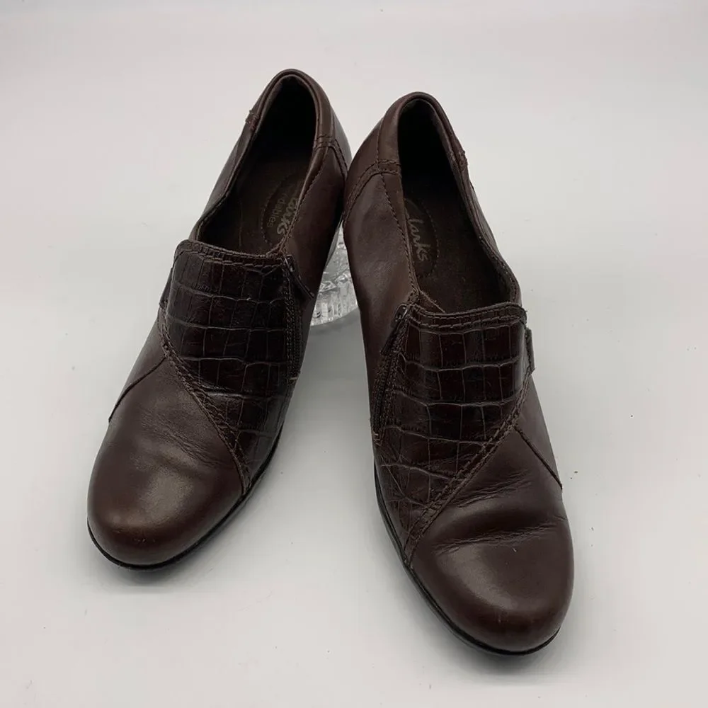 Clarks Bendables Brown Leather Booties size 9M